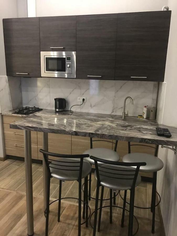 New Appartment-Studio Іn The Center Of Lviv Buitenkant foto