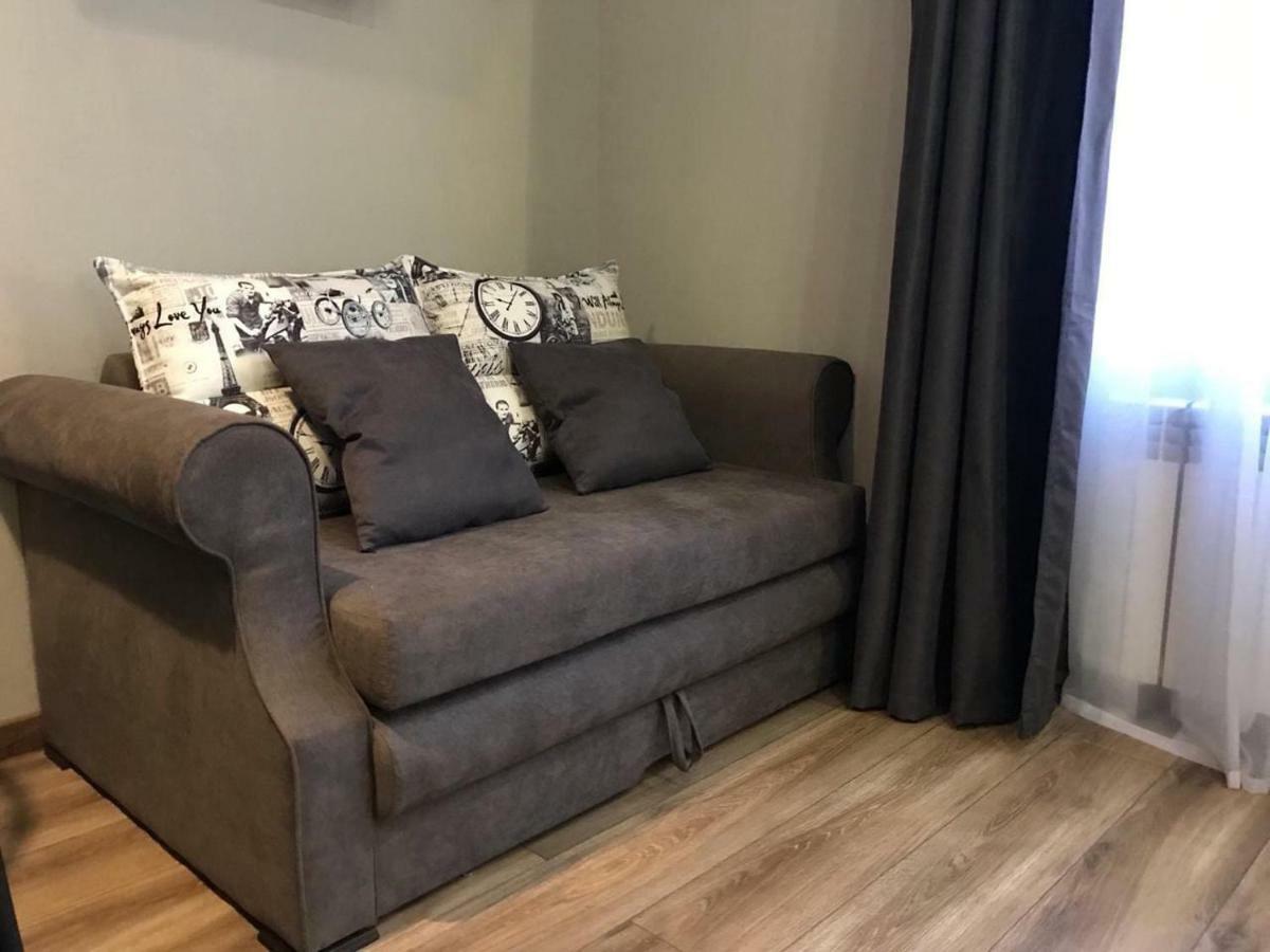 New Appartment-Studio Іn The Center Of Lviv Buitenkant foto