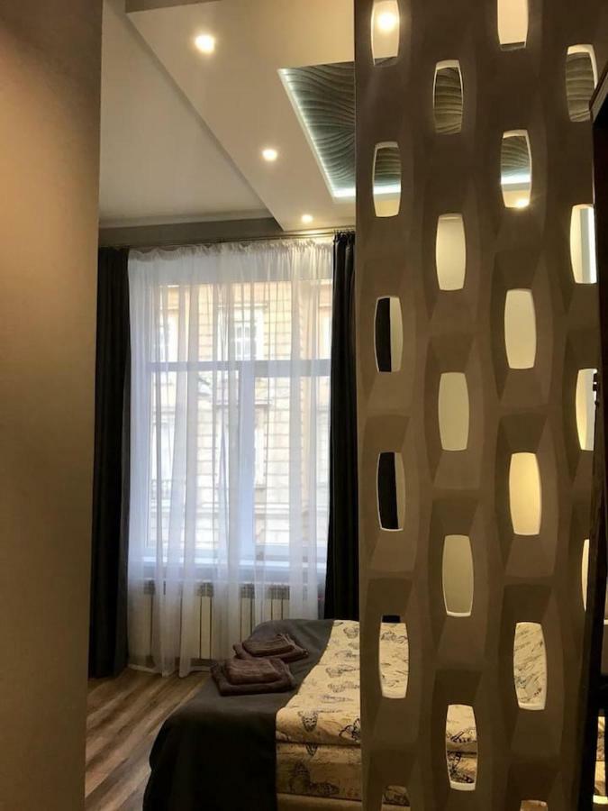 New Appartment-Studio Іn The Center Of Lviv Buitenkant foto