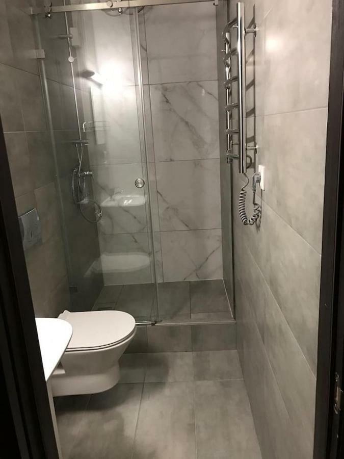 New Appartment-Studio Іn The Center Of Lviv Buitenkant foto